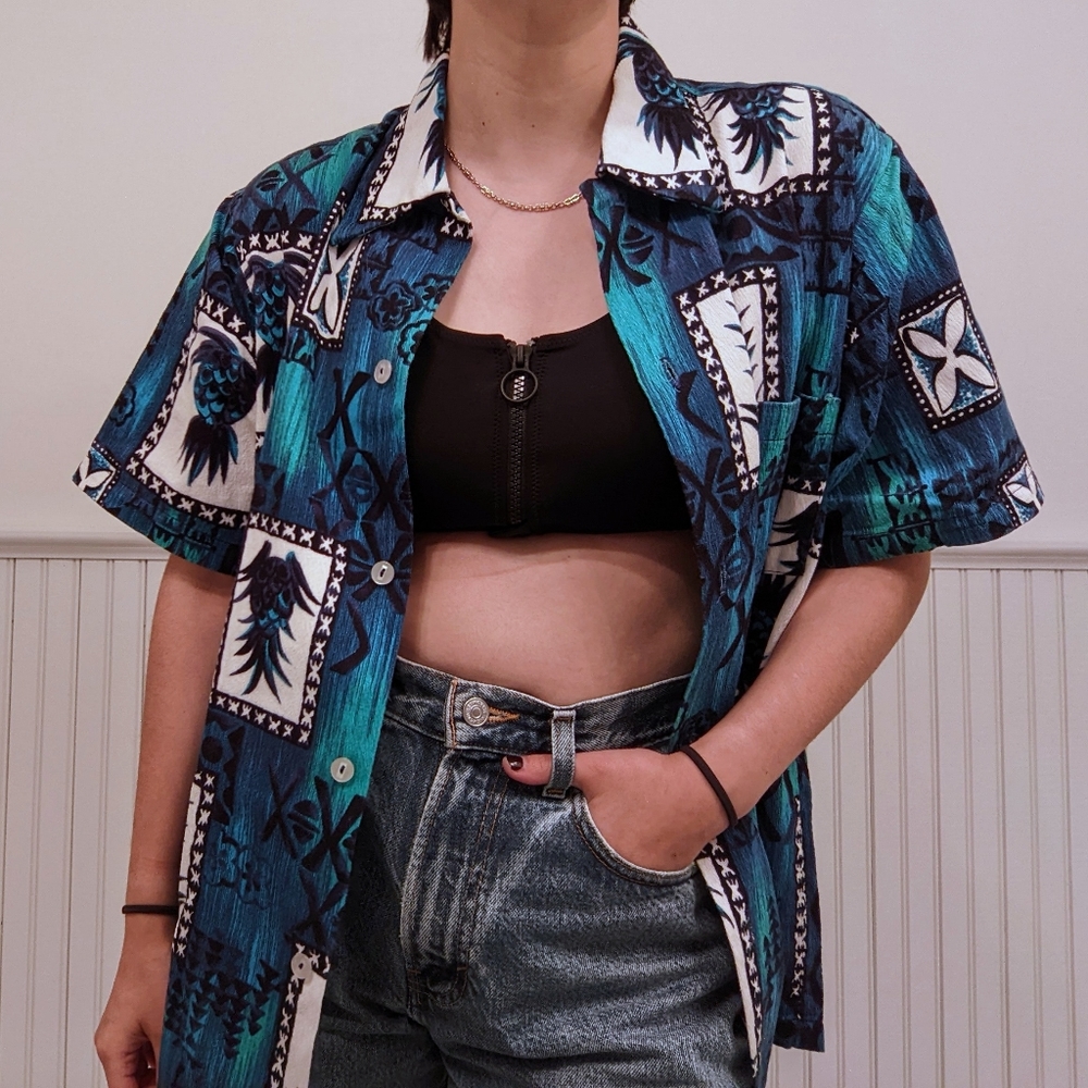 Blue Vintage Hukilau Fashions Pineapple Button Down Hawaiian Shirt